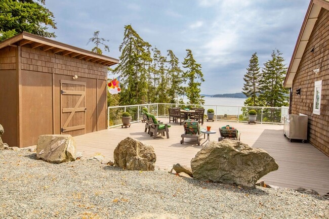Building Photo - Furnished Greenbank Home with Water View a...