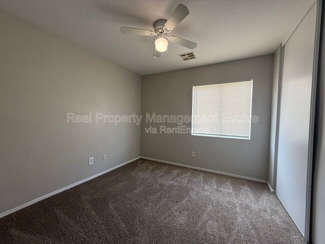 Building Photo - 22621 W Yavapai St