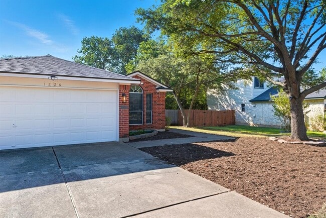 Building Photo - 1226 Brashear Ln