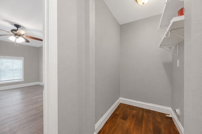 Building Photo - 3823 Florinda St