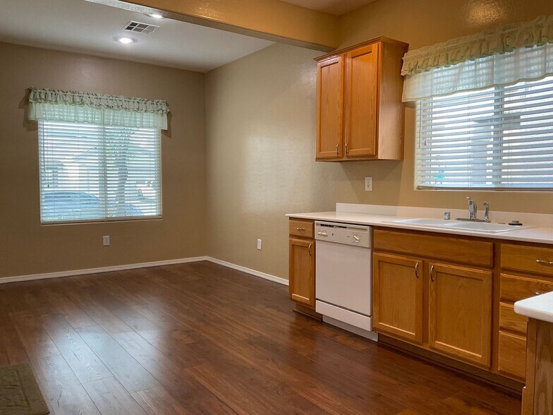 Building Photo - 3603 Herring Gull Ln
