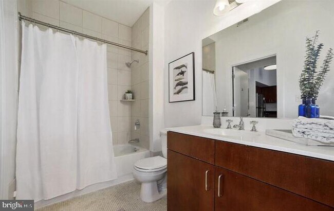 Building Photo - 1000 New Jersey Ave SE