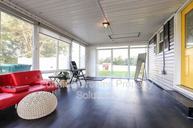 Building Photo - 157 Mickey Rd