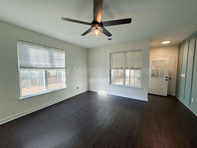 Building Photo - 2843 Sweetleaf Ln