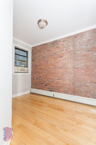 Building Photo - 42 Avenue B