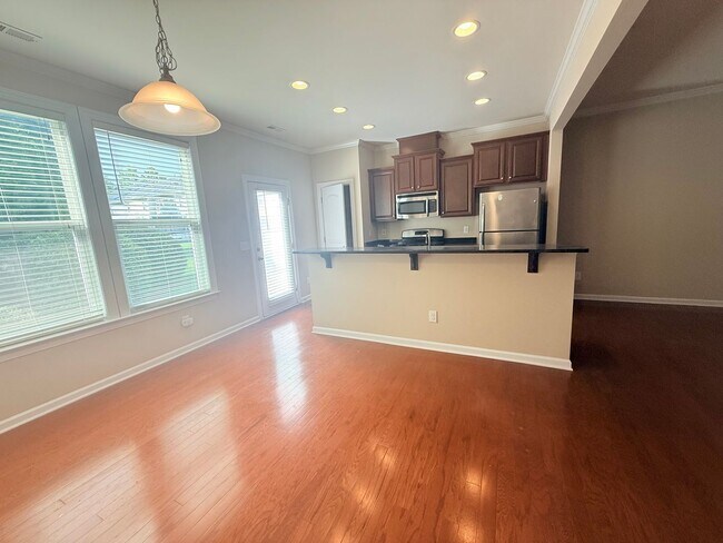 Building Photo - Beautiful Providence Place Townhome Near RTP & RDU – Pool Community!