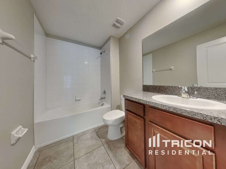 Building Photo - 14608 Scottburgh Glen Dr