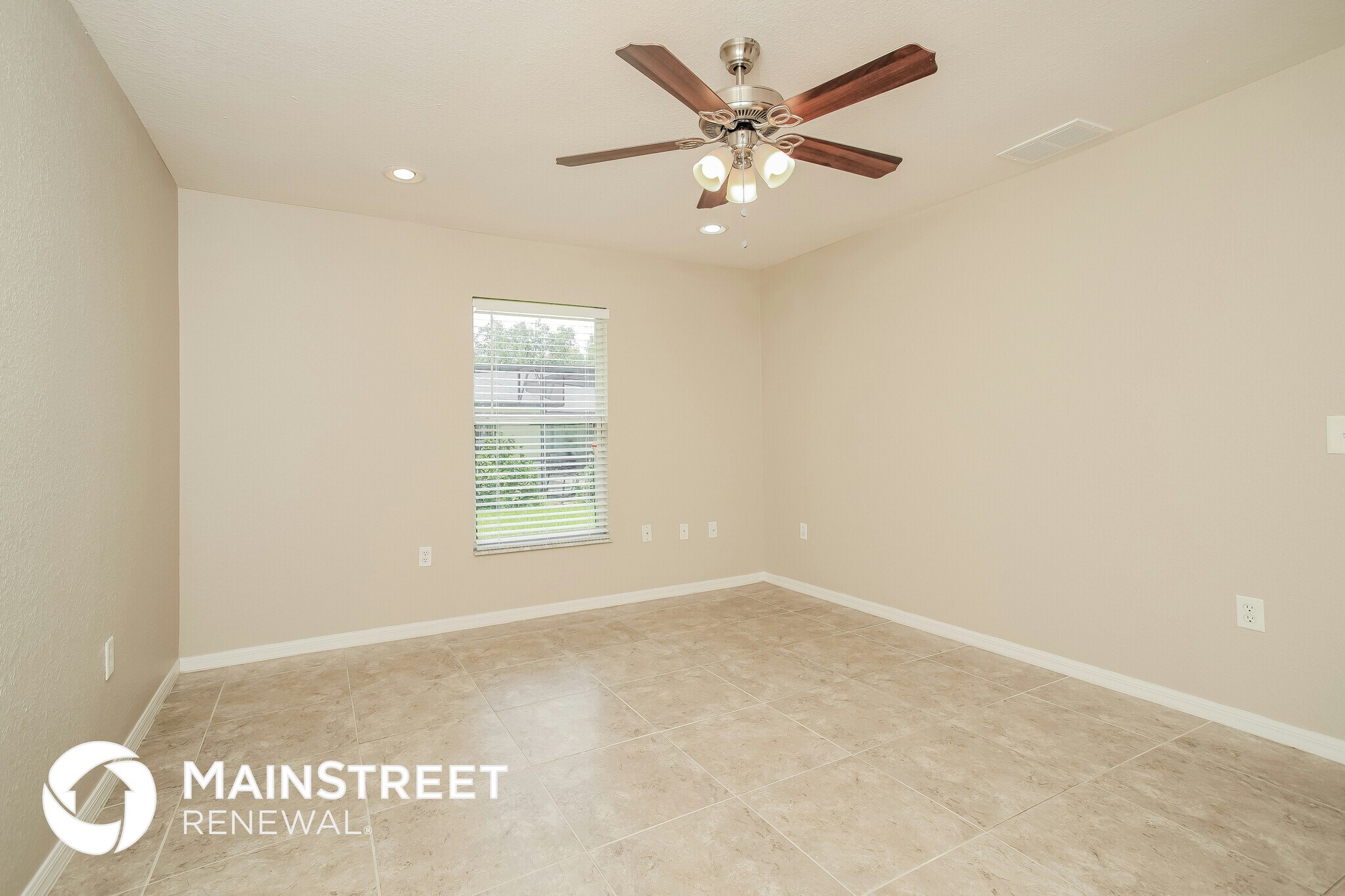 Building Photo - 1903 Ray Pl