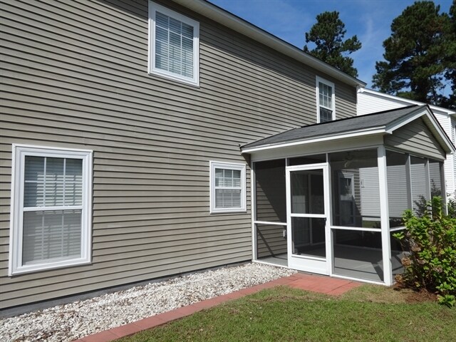 Building Photo - 106 Pine Ridge Drive