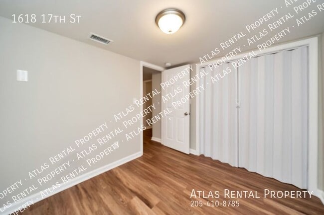 Building Photo - 1618 17th St