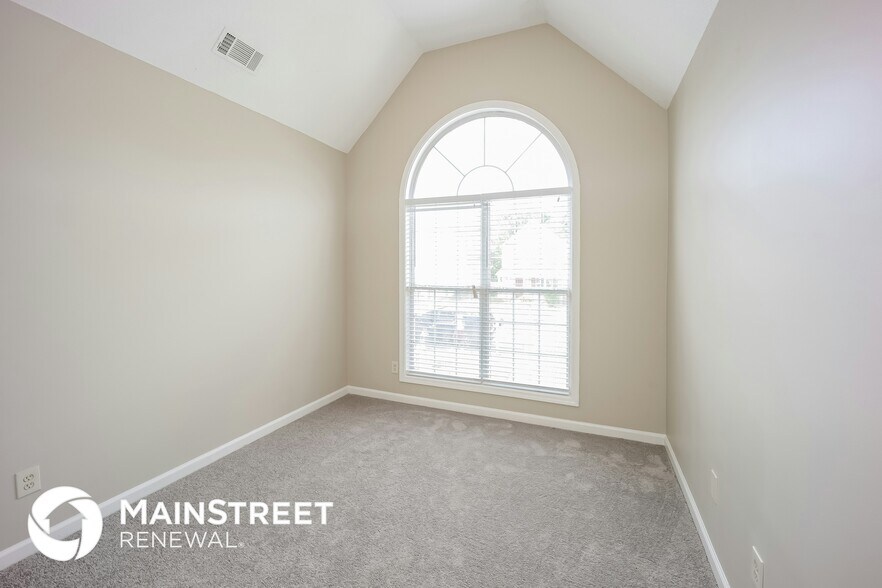 Building Photo - 6555 Creekview Ct