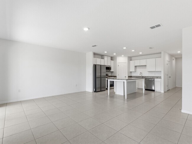 Building Photo - Practically brand-new 3 BR/2.5 BA/1 Car Garage Townhome in Mirada