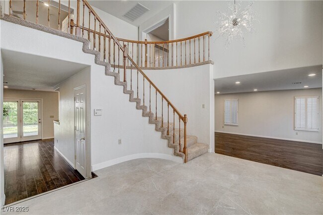 Building Photo - 9405 Mast Dr