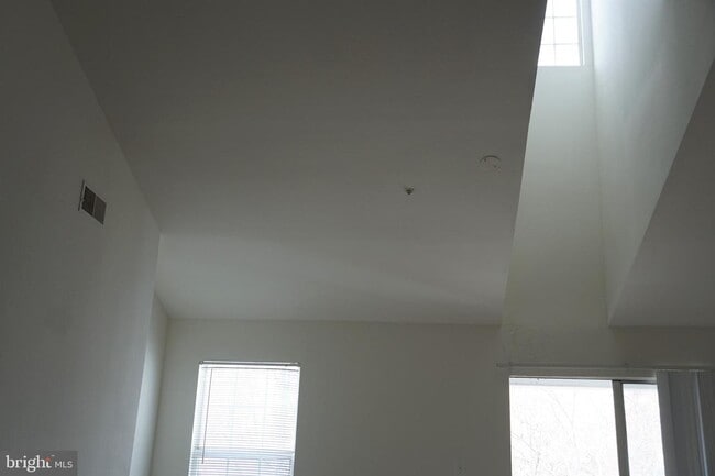 Building Photo - 18502 Boysenberry Dr