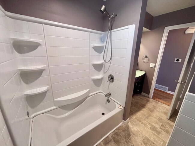 Building Photo - 2524 S 123rd Ave