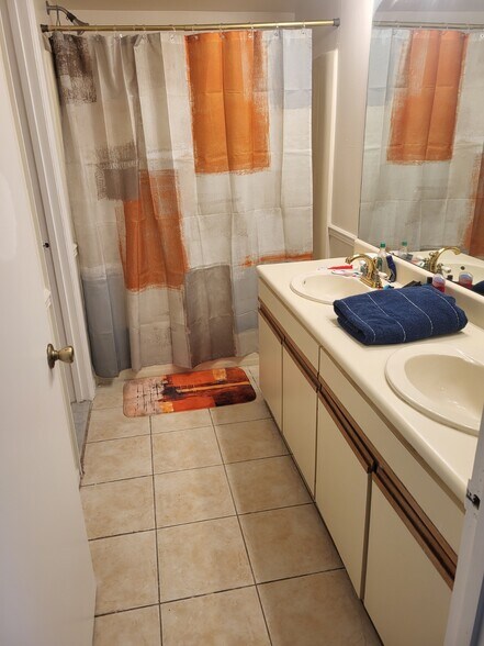 Building Photo - 149 Northshore Cir