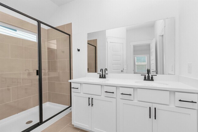 Building Photo - 40723 Mostyn Lake Dr