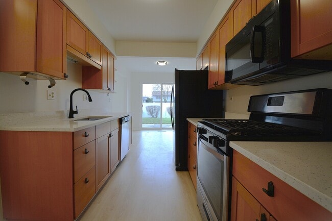 Building Photo - 1151 Longford Rd