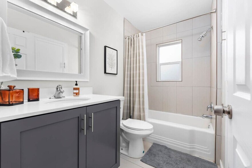 Building Photo - 2978 S Imperial St