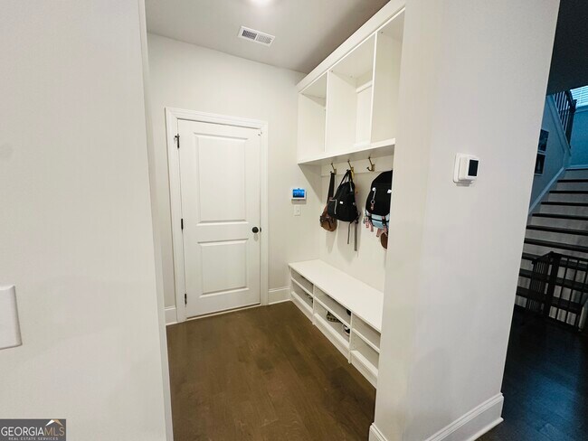 Building Photo - 603 Skye Ct