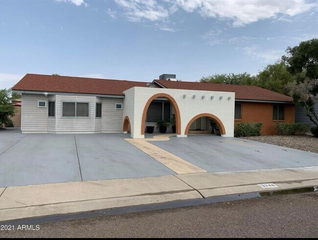 Building Photo - 3744 W Kariba Dr