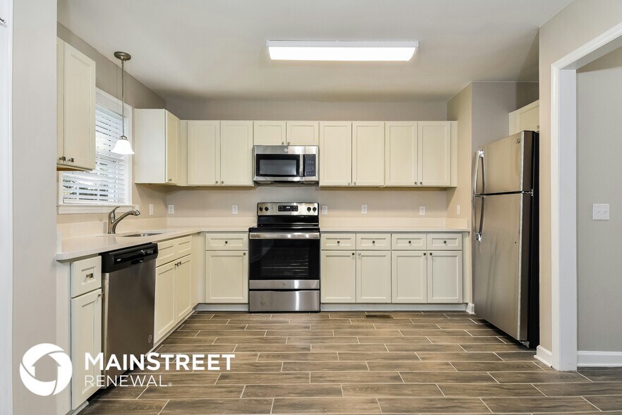 Building Photo - 2204 Lancey Dr