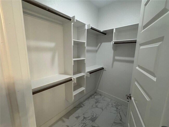 Building Photo - 500 Ryder St