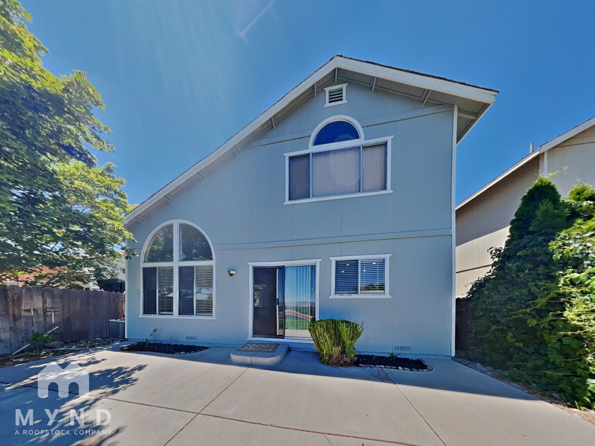 Building Photo - 1576 Reno View Dr