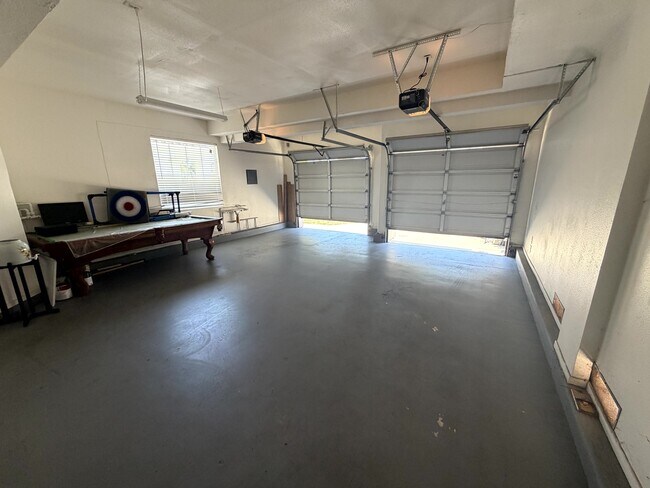 Building Photo - 1537 Oyster Bay Ct