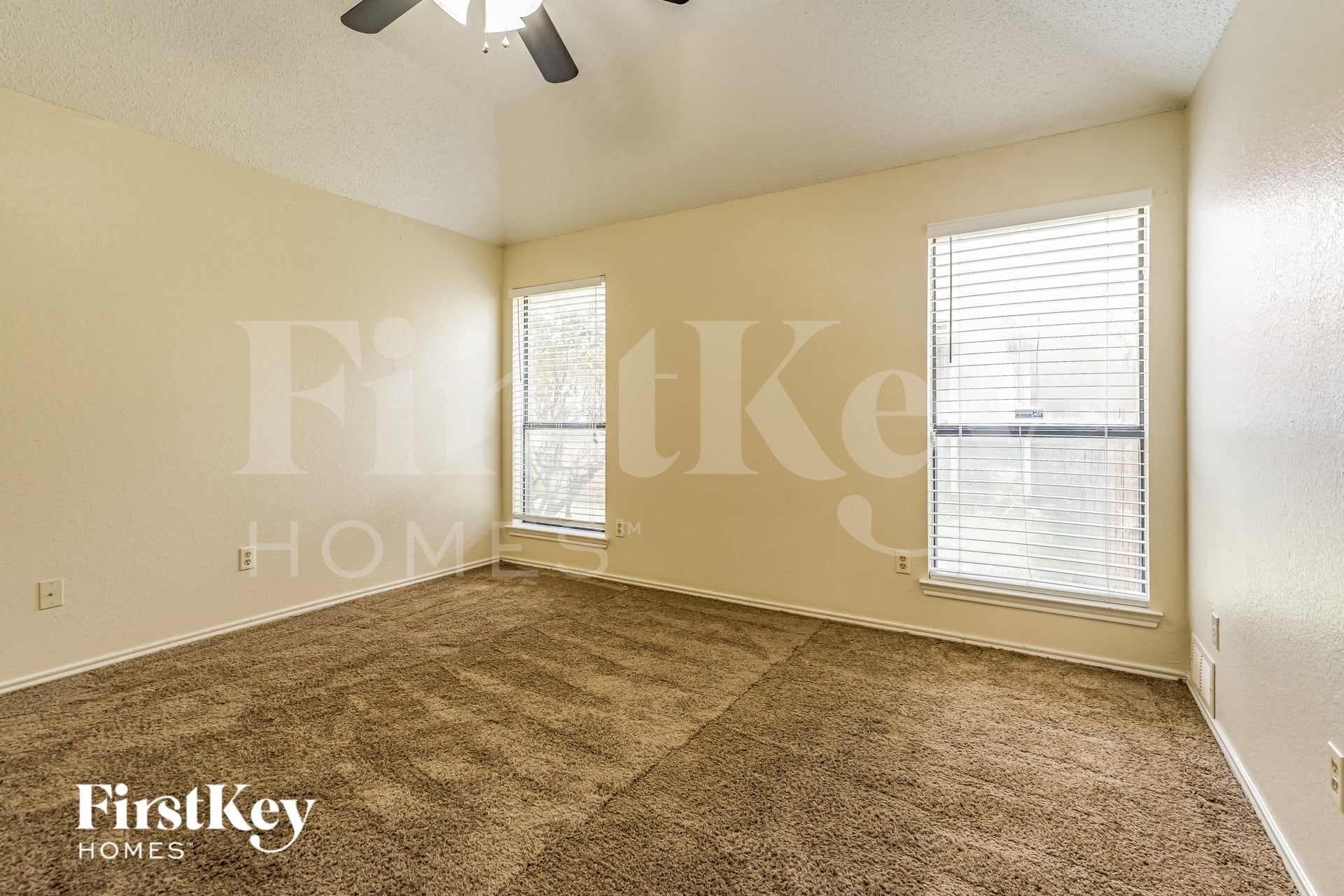 Building Photo - 3305 Country Creek Ln