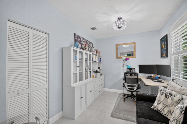 Building Photo - 8890 Cobblestone Point Cir