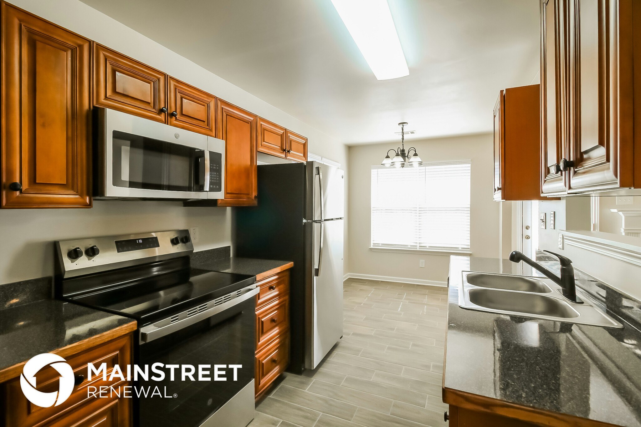 Building Photo - 225 Lamar Lane