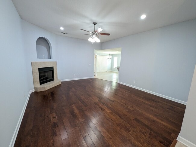 Building Photo - 462 Sandmore Shores Dr