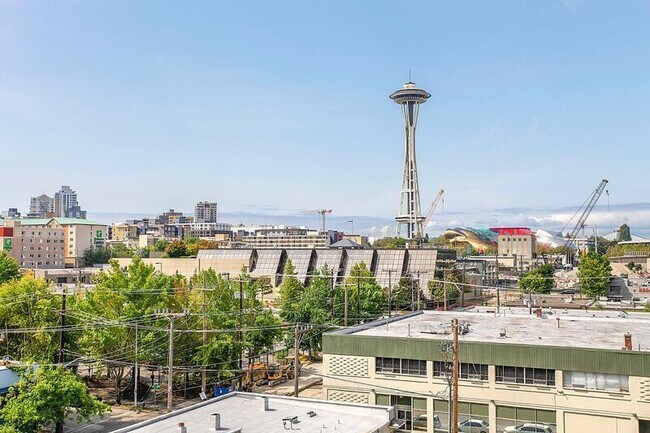 Building Photo - 401 9th Ave N