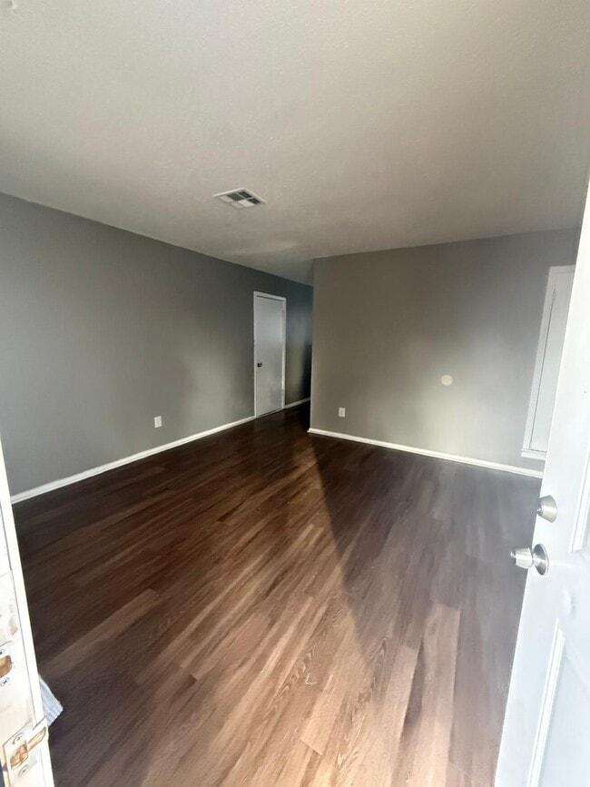 Building Photo - 2300 S Kate Ave