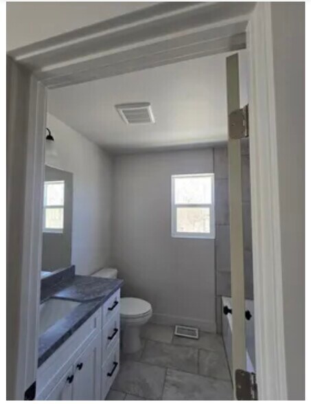 2nd bathroom - 1168 Jasper Loop