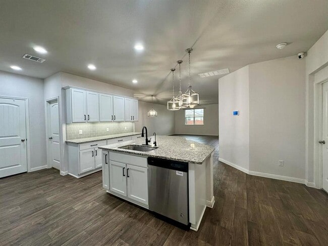 Building Photo - 251 Cherry Laurel Ln