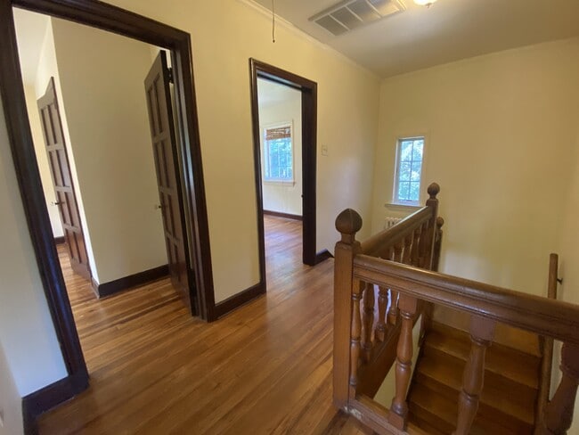 Building Photo - 20 Safe Harbor Village