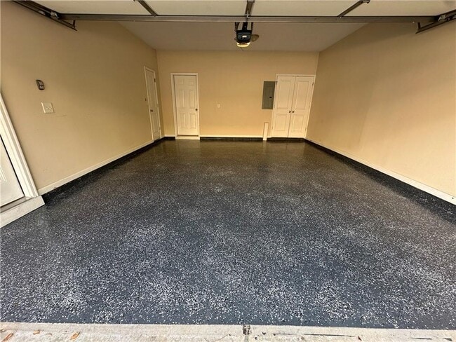 Building Photo - 2417 Tenor Ln