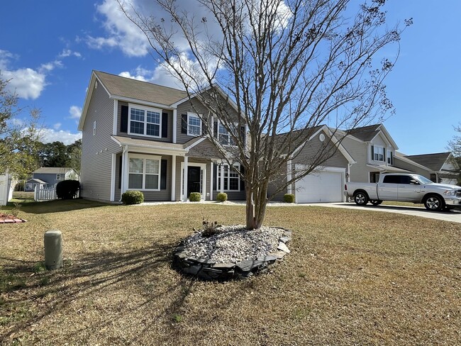 Building Photo - 717 Gazania Ln