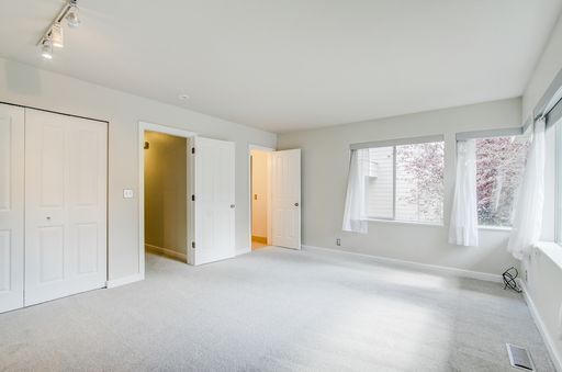 Building Photo - Spacious and Centrally Located Madison Val...