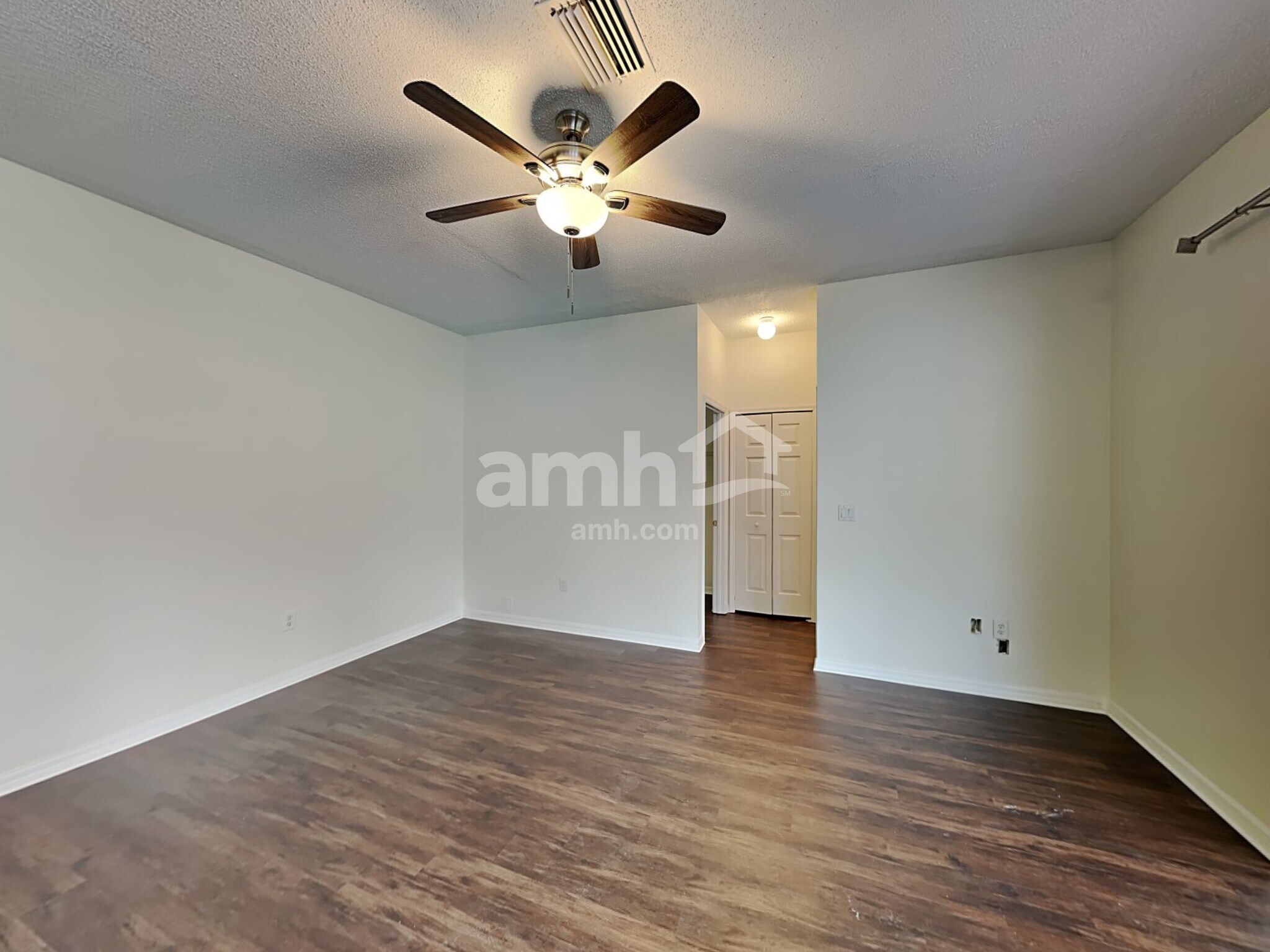 Building Photo - 716 Grand Canyon Dr