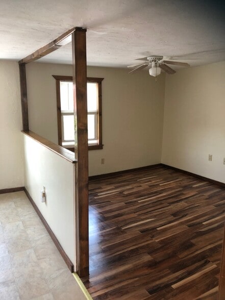 Building Photo - 15 Riverlin St