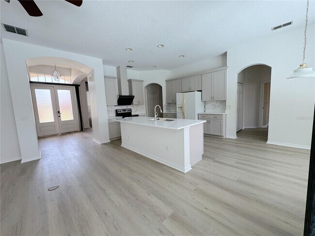 Building Photo - 4825 Brightmour Cir