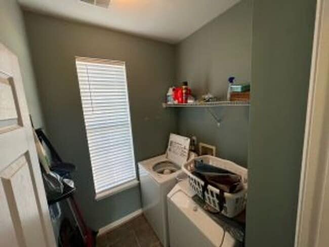 Building Photo - Park West with Water View