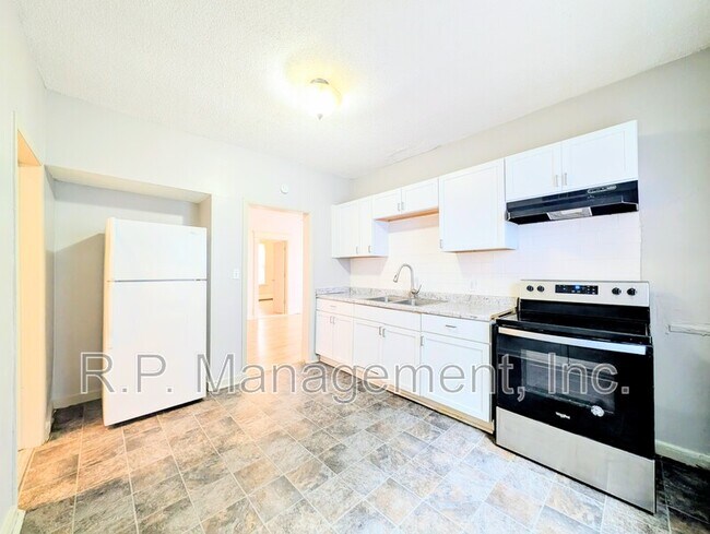 Building Photo - 61 Delos St W