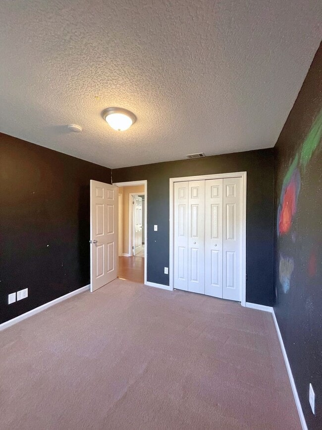 Building Photo - Charming 3-Bedroom, 2-Bath Home with Large...