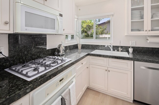 Building Photo - +55 Community, 2 BD with AC