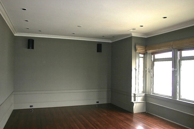 Building Photo - 3967 Clay St
