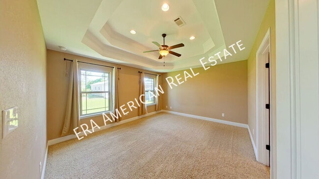 Building Photo - 8756 El Paseo St
